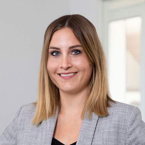 Aline Kobert